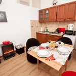 Grand Boulevard Apartments